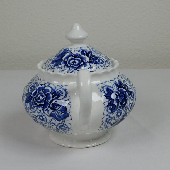 Johnson Brothers Lotus Blue Fine China Lidded Sugar Bowl Creamer Set Vintage - Picture 7 of 11